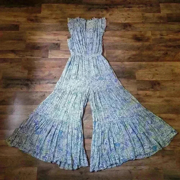 Poupette St. Barth Ruffle Floral Bell Bottm Jumpsuit Size M - Picture 3 of 13